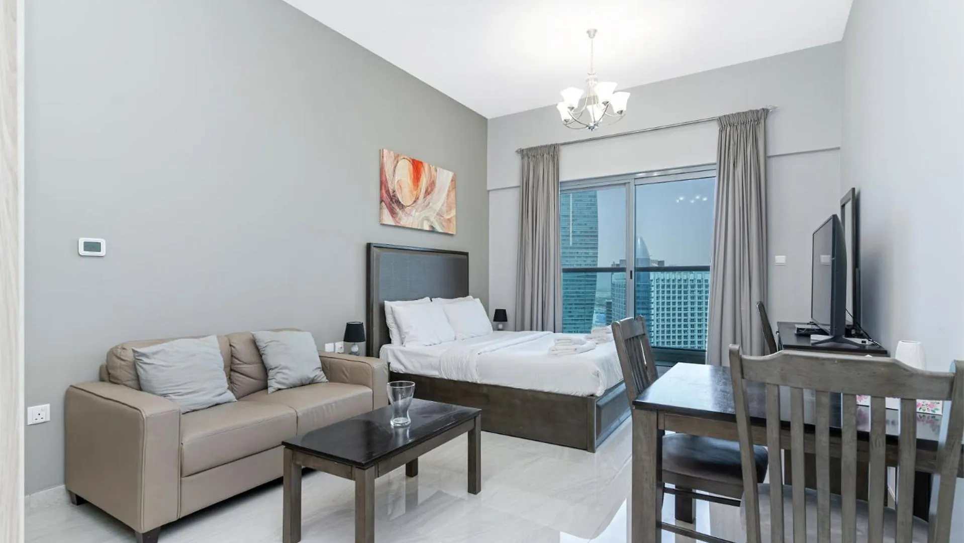 Burj Khalifa View I Near To Dubai Mall Apartment
